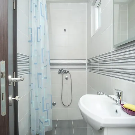 Uvac Guest house